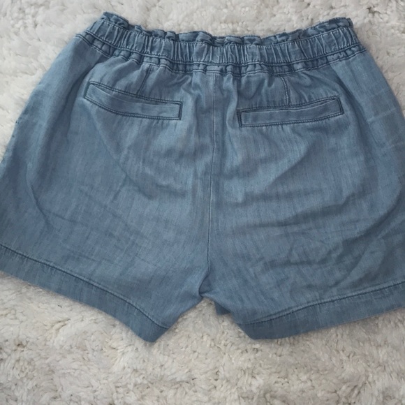Light Denim Shorts from GAP kids (size 12) - Picture 2 of 3